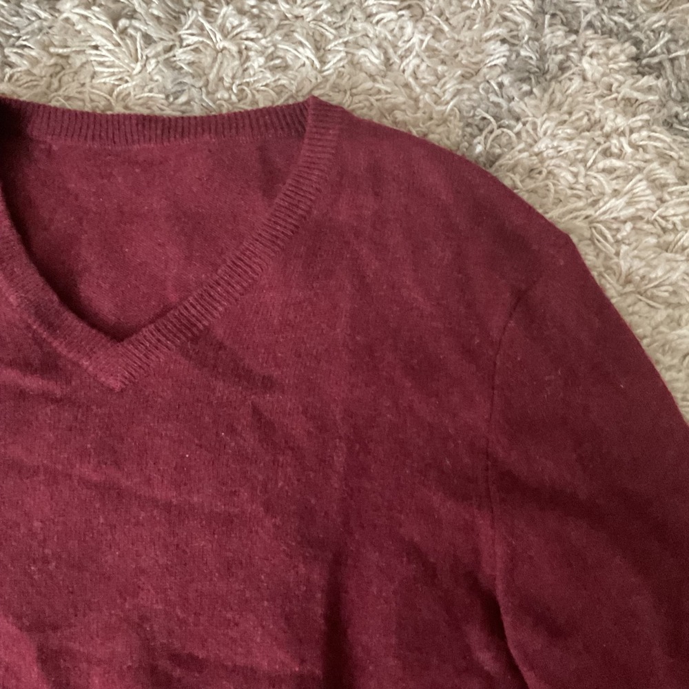 Burgundy 100% Cashmere V-Neck Sweater Womens Small 29315 FA18 Wine - Picture 6 of 13